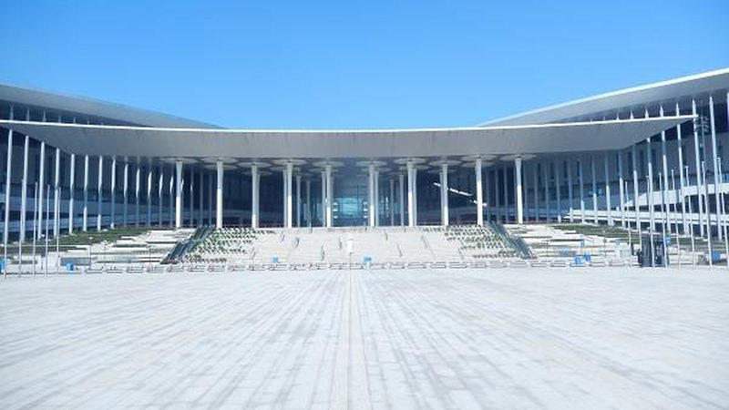 室内演出舞台搭建：安全与效果的平衡法则